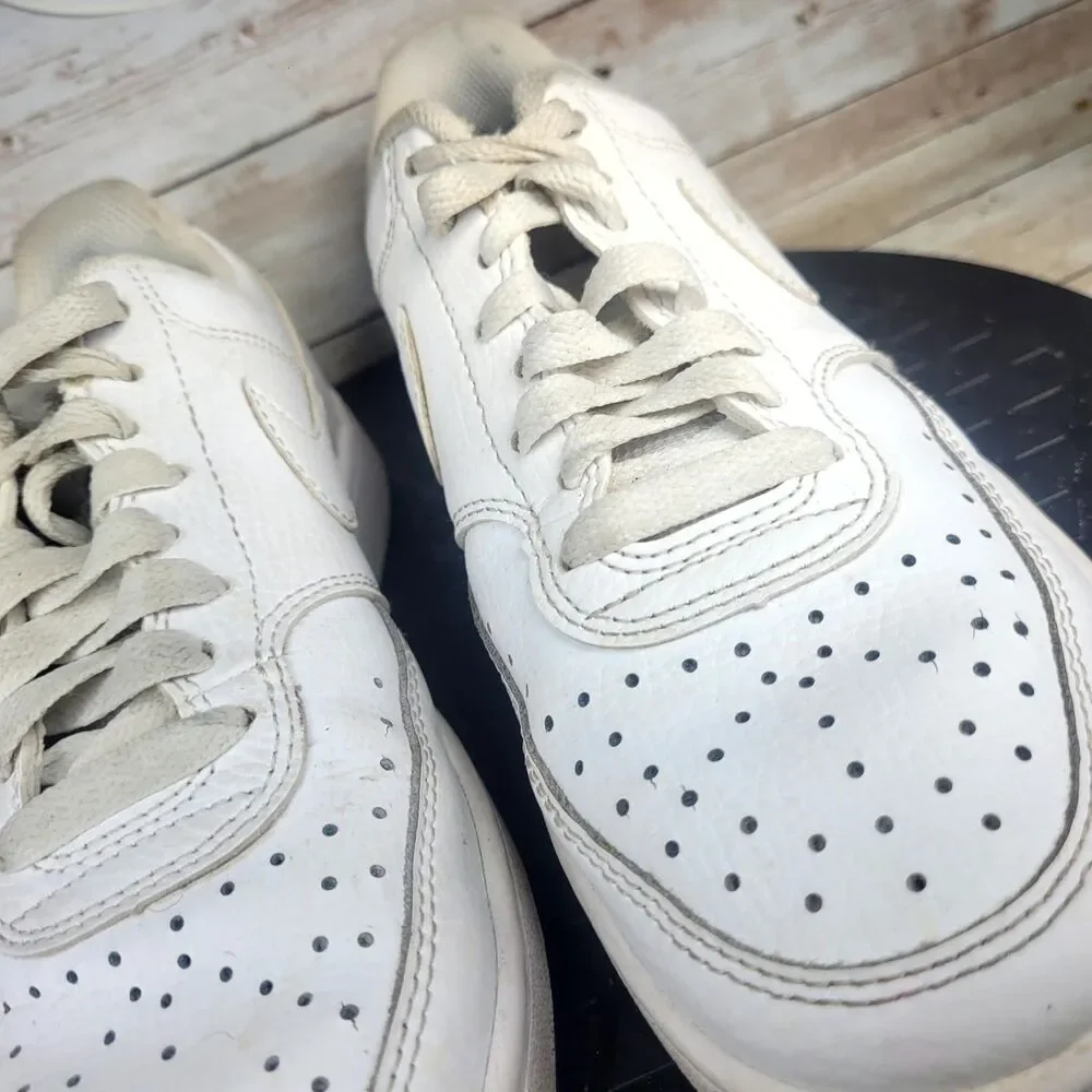 Nike Trainers Women's Size 6 White Swoosh Logo Court Vision Low Walking Running